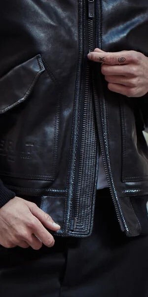 What is the point of a two way zipper Berluti